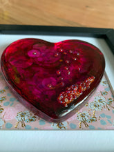 Load image into Gallery viewer, Blooming heart
