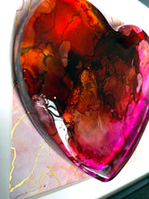 Load image into Gallery viewer, Cracked golden heart