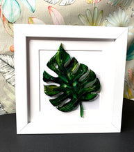 Load image into Gallery viewer, Monstera leaf - single leaf