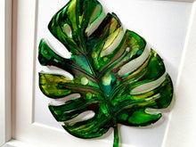 Load image into Gallery viewer, Monstera leaf - single leaf