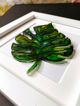 Load image into Gallery viewer, Monstera leaf - single leaf