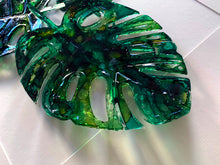 Load image into Gallery viewer, Monstera leaves - composition of three / four