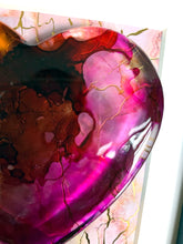 Load image into Gallery viewer, Cracked golden heart
